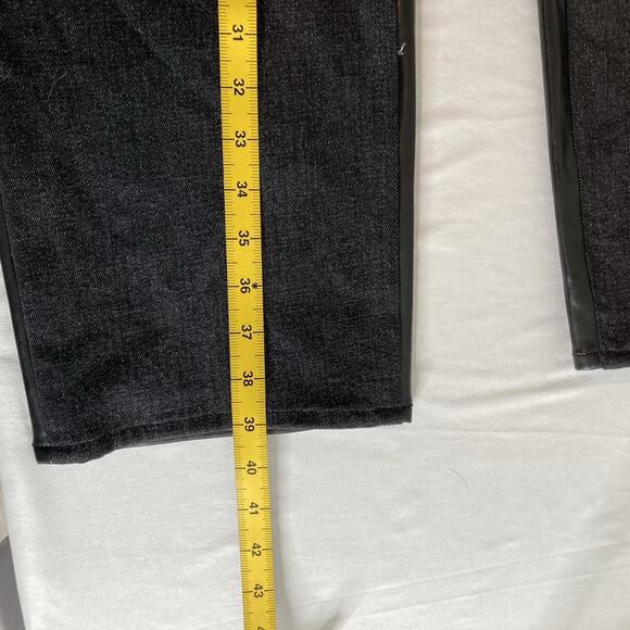 Abercrombie & Fitch Ankle Straight Vegan Leather Ultra High Rise Jeans Size 34 - Picture 11 of 16